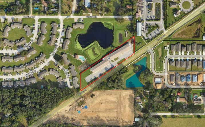 Pictures of Industrial property located at 9610 Harney Rd, Thonotosassa, FL 33592 for sales - image #1
