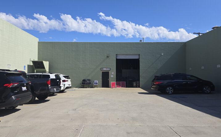 Pictures of Industrial, Office property located at 3485 Main St, Los Angeles, CA 90007 for sales - image #1