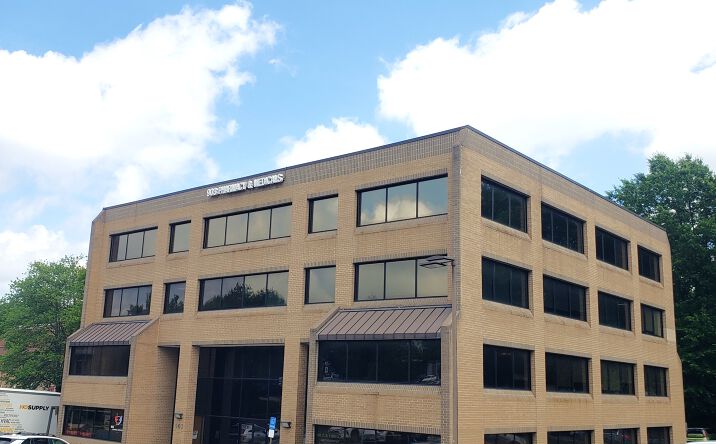 Pictures of Office property located at 903 Russell Ave, Gaithersburg, MD 20879 for sales - image #1