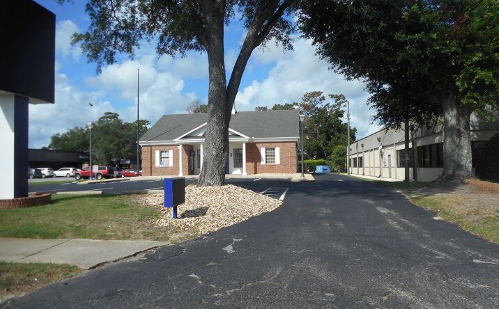 Pictures of Retail property located at 4465 Bayou Blvd, Pensacola, FL 32503 for sales - image #1