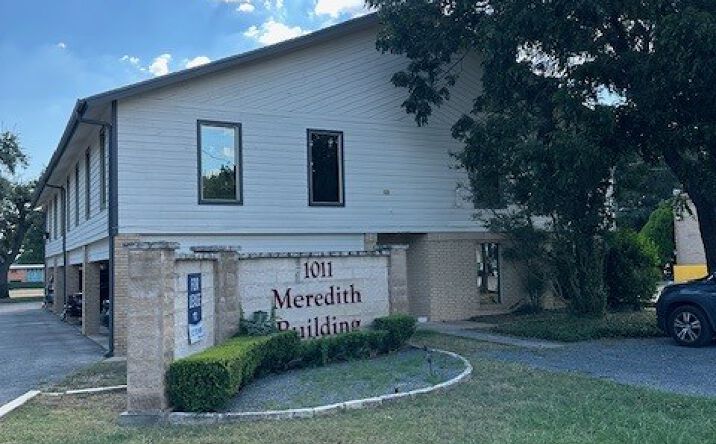 Pictures of Mixed Use, Office, Retail, Special Purpose property located at 1011 Meredith Dr, Austin, TX 78748 for sales - image #1