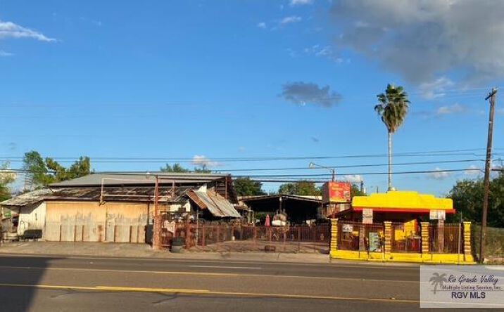 Pictures of Retail property located at 4614 Paredes Line Rd., Brownsville, TX 78526 for sales - image #1