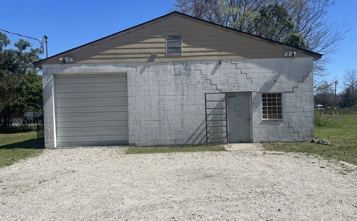 Pictures of Industrial property located at 628 Orange St, Fayetteville, NC 28301 for sales - image #1