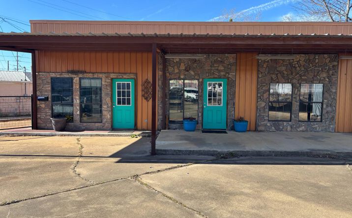 Pictures of Land property located at 1 NW Martin Luther King Ave, Idabel, OK 74745 for sales - image #1