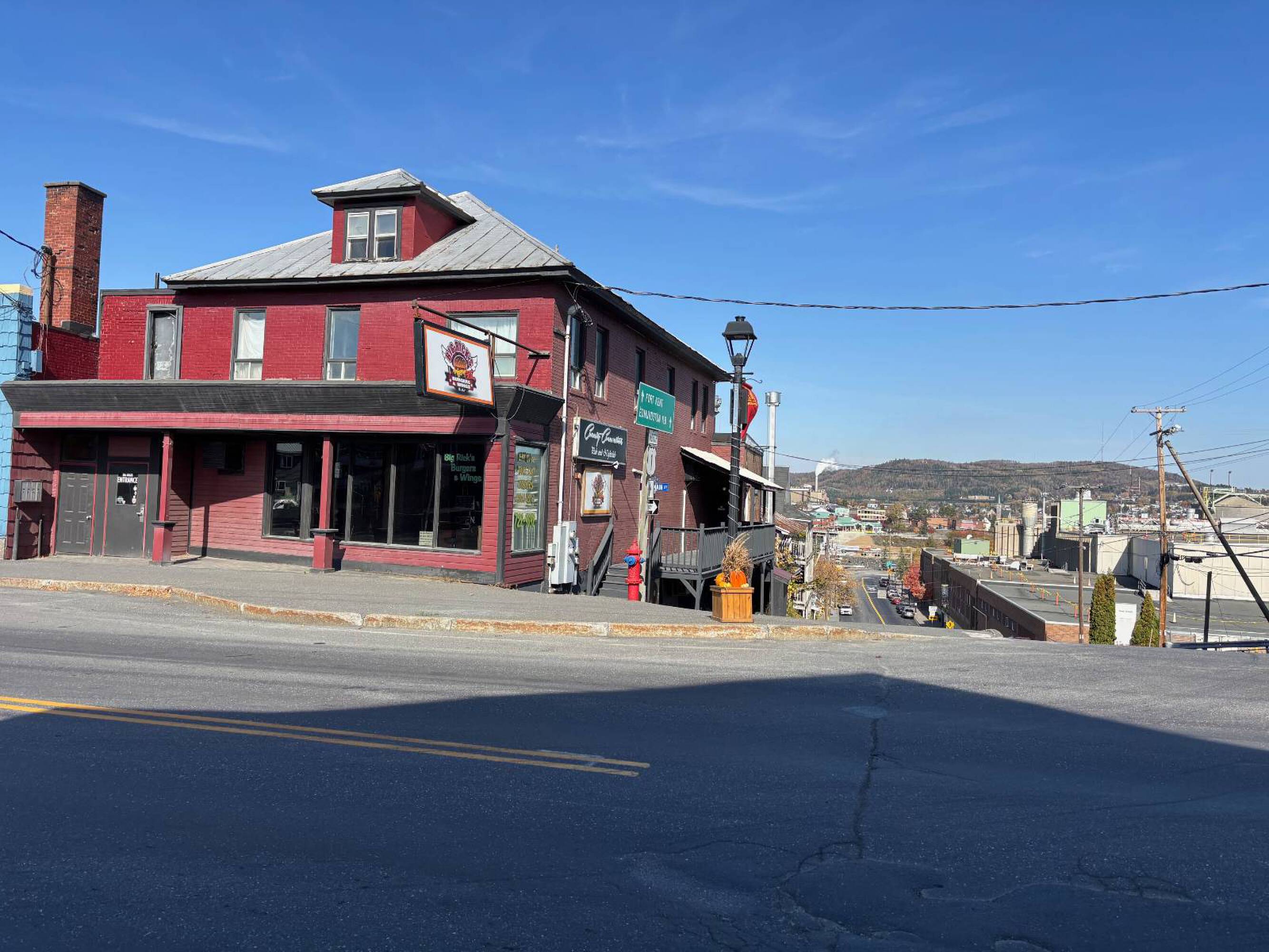 284 Main St, Madawaska, ME 04756