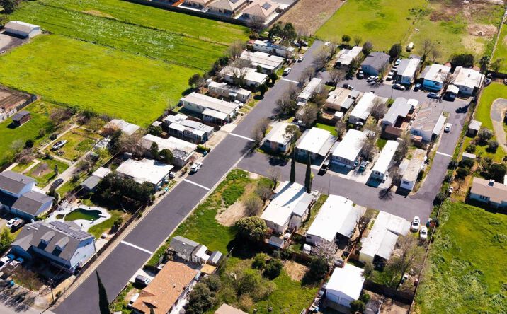 Pictures of Multifamily, Mobile Home Park property located at 2864 Jefferson Ave, Yuba City, CA 95993 for sales - image #1