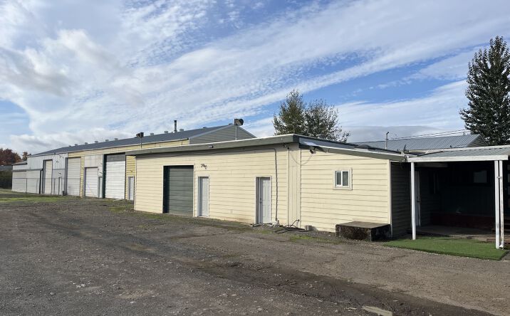 Pictures of Industrial property located at 4100 McDougal Lane, Eugene, OR 97402 for sales - image #1