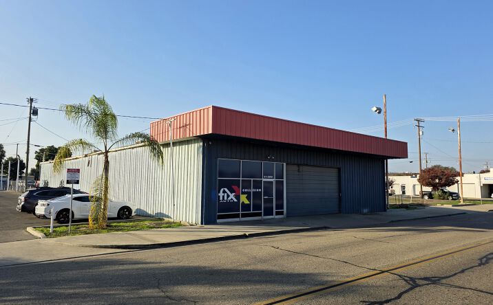 Pictures of Industrial property located at 727 E Center Ave, Visalia, CA 93292 for sales - image #1