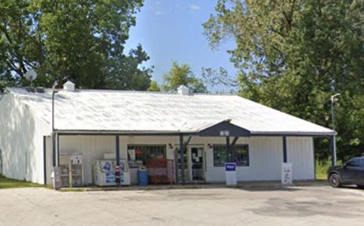Pictures of Retail property located at 7373 Blue Bush Rd, Monroe, MI 48162 for sales - image #1