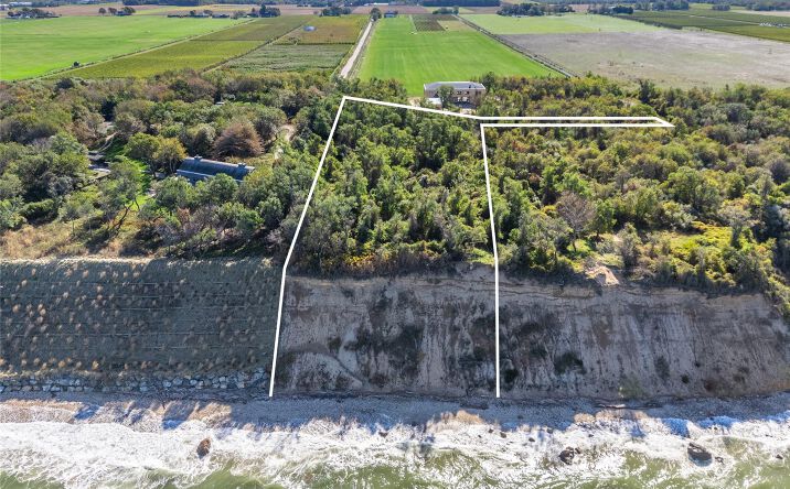 Pictures of Land property located at 6121 Oregon Road, Southold, NY 11935 for sales - image #1