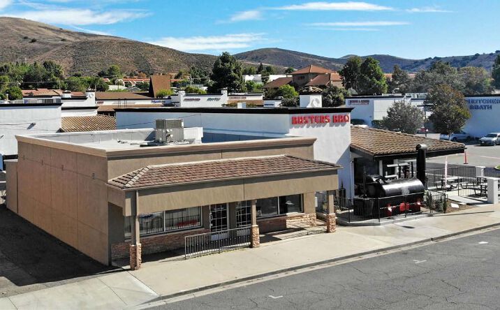 Pictures of Retail property located at 2831 Thousand Oaks Blvd, Thousand Oaks, CA 91362 for sales - image #1