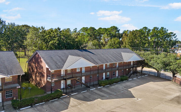 Pictures of Multifamily property located at 2455 Montgomery Rd, Huntsville, TX 77340 for sales - image #1