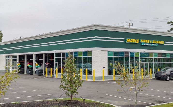 Pictures of Retail property located at 1411 West Corbett Ave, Swansboro, NC 28584 for sales - image #1