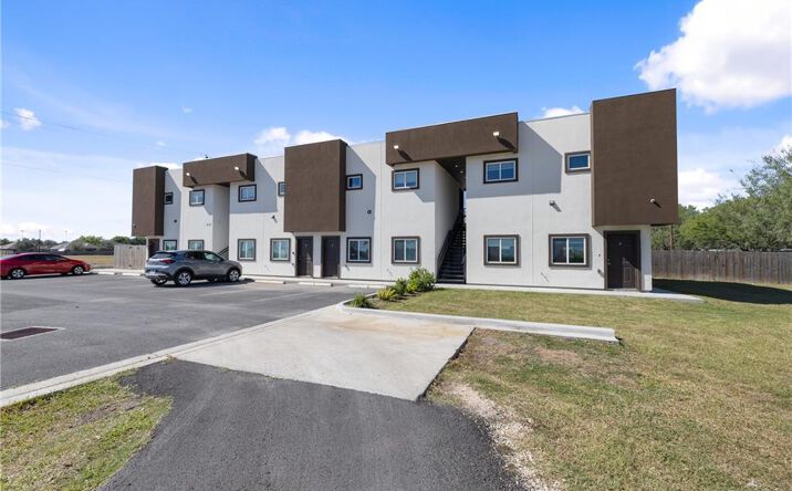Pictures of Multifamily property located at 625 E Loop 499, Harlingen, TX 78550 for sales - image #1