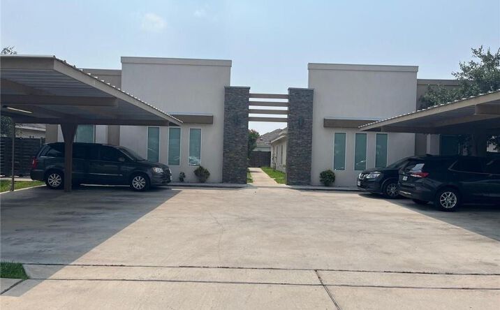 Pictures of Multifamily property located at 2809 Sabercat Avenue, Edinburg, TX 78542 for sales - image #1