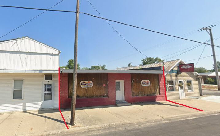 Pictures of Office, Retail, Special Purpose property located at 137 S Main St, Clay City, IL 62824 for sales - image #1