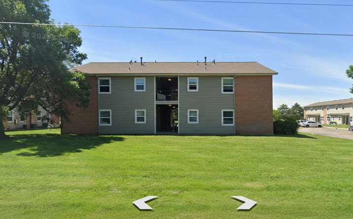 Pictures of Multifamily property located at 225 E Hickory St, Hesston, KS 67062 for sales - image #1