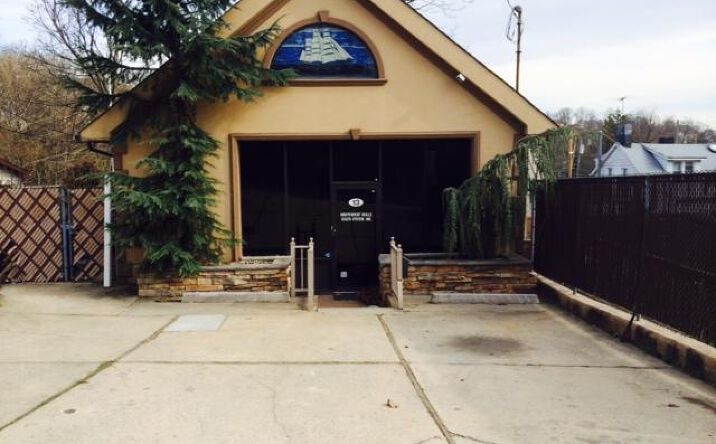 image of property at 13 FOUR CORNERS RD Staten Island NY 10304-1217
