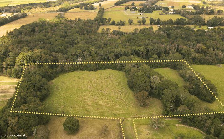 Pictures of Land property located at 704 Chris Rd, Sunset, LA 70584 for sales - image #1