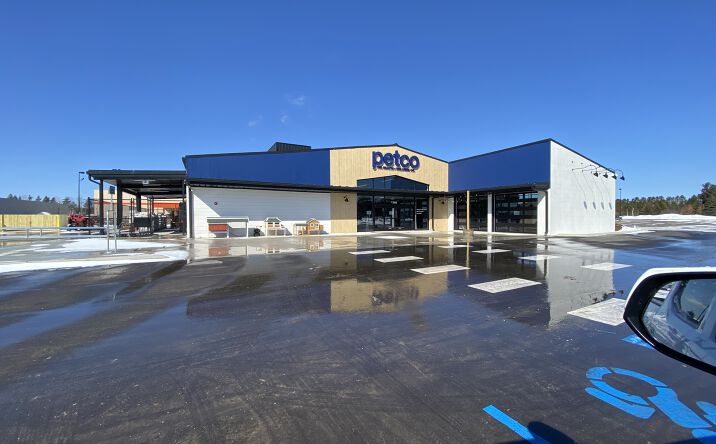 Pictures of Retail property located at 3860 S Mackinaw Trail, Cadillac, MI 49601 for sales - image #1