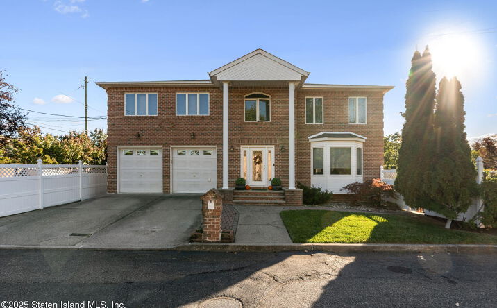 Pictures of Multifamily property located at 9 Prague Court, Staten Island, NY 10309 for sales - image #1