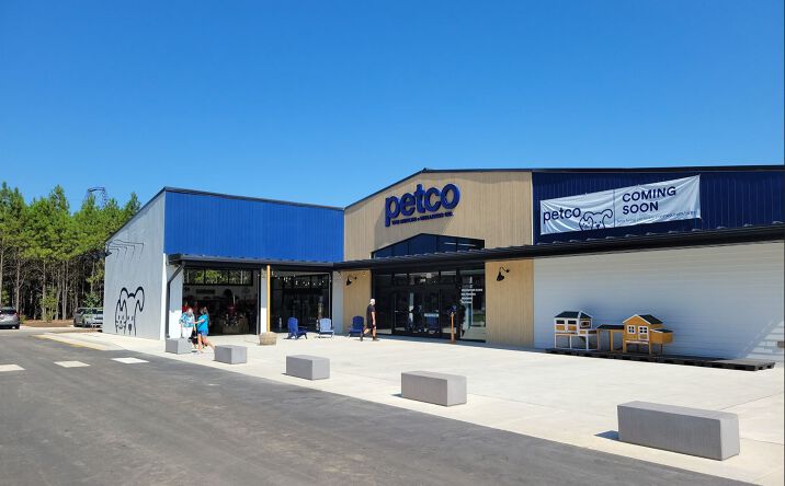 Pictures of Retail property located at 2450 W Cumberland St, Dunn, NC 28334 for sales - image #1