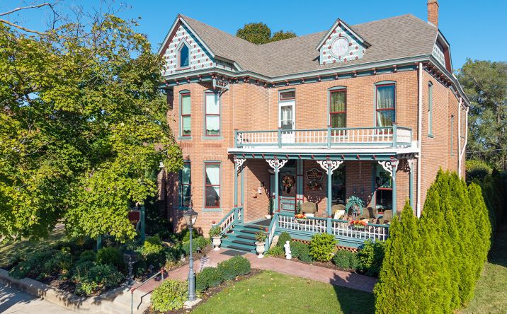 Pictures of Hospitality property located at 519 High St, Boonville, MO 65233 for sales - image #1
