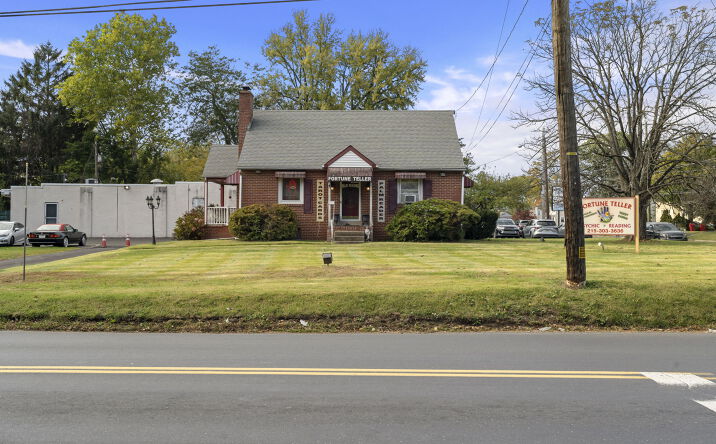 Pictures of Retail property located at 2 Meetinghouse Rd, Hatboro, PA 19040, 297–303 W County Line Road, Hatboro, PA 19040 for sales - image #1