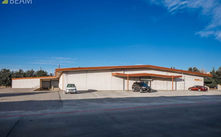 Pictures of Retail property located at 2004 W University Dr, McKinney, TX 75071 for sales - image #1