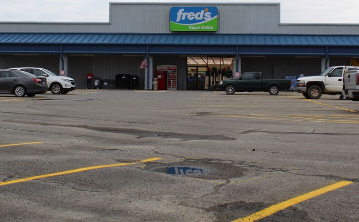 Pictures of Retail property located at 13210 Wintzell Ave, Bayou La Batre, AL 36509 for comps - image #1