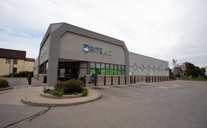 Pictures of Retail property located at 476 William St, Buffalo, NY 14206 for sales - image #1