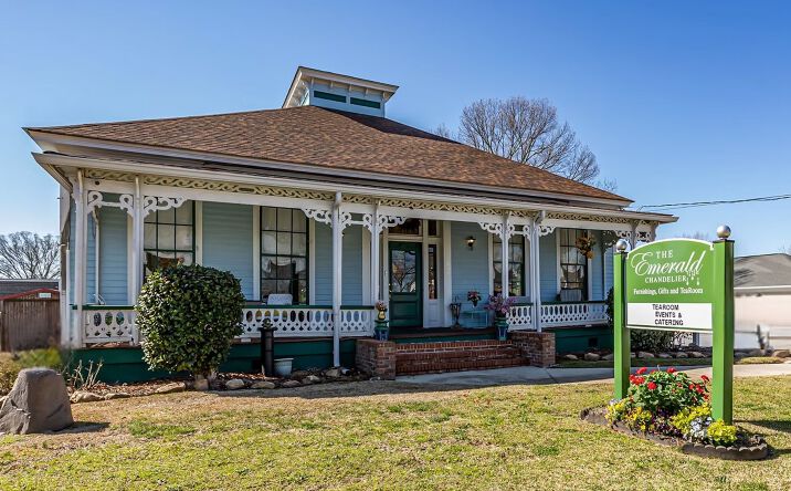 Pictures of Hospitality, Business for Sale, Office property located at 204 W Poplar St, Griffin, GA 30224 for sales - image #1