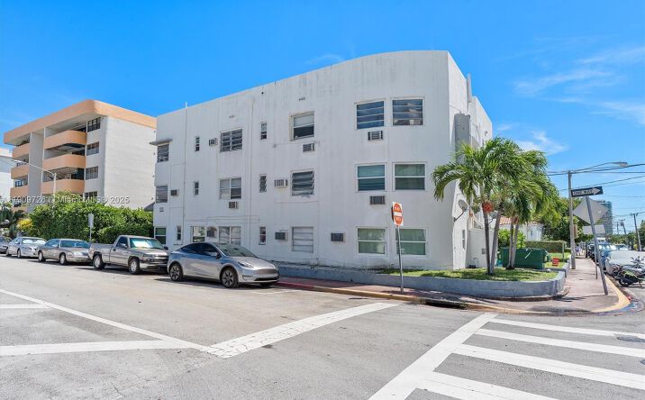 Pictures of Multifamily property located at 420 78th St, Miami Beach, FL 33141 for sales - image #1