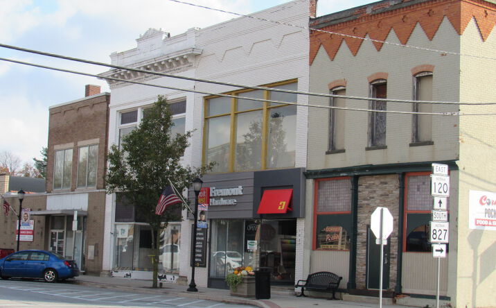 Pictures of Retail property located at 102 E Toledo ST, Fremont, IN 46737 for sales - image #1