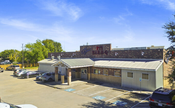 Pictures of Retail property located at 5320 Hollister St, Houston, TX 77040 for sales - image #1