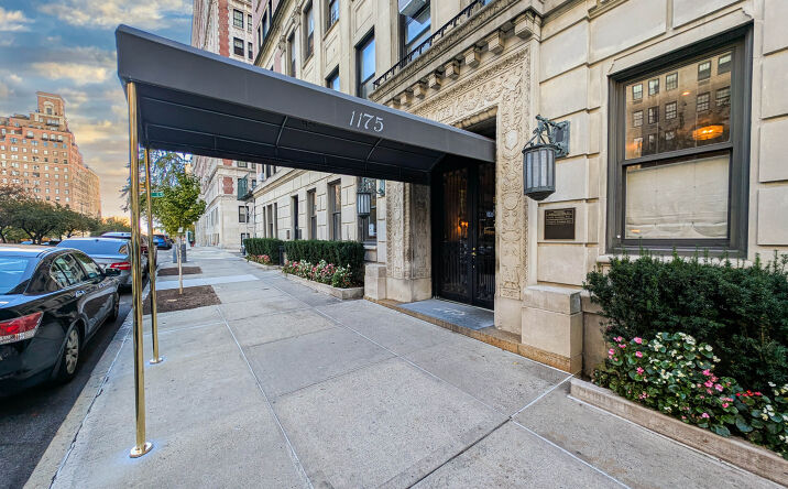 Pictures of Office property located at 1175 Park Ave, New York, NY 10128 for sales - image #1