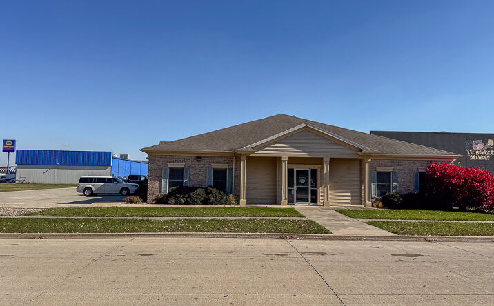 Pictures of Office property located at 14 Currency Drive, Bloomington, IL 61704 for sales - image #1