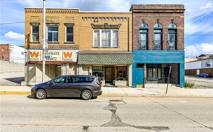 Pictures of Retail, Industrial property located at 607 Clay Ave, Jeannette, PA 15644 for sales - image #1