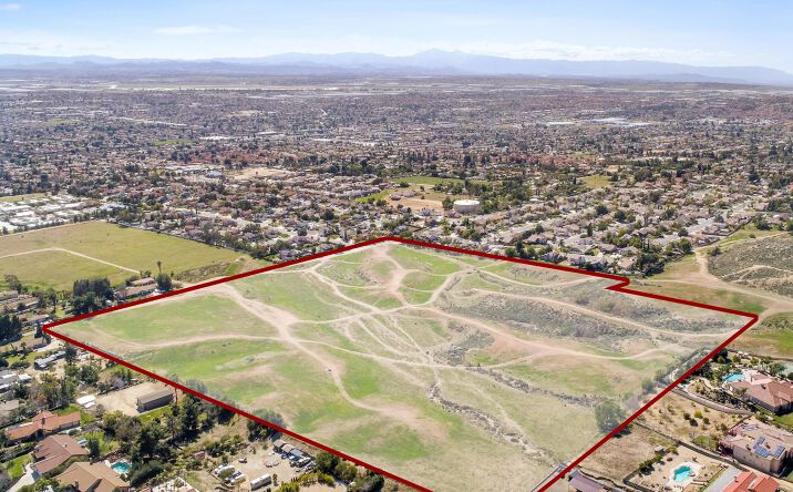 Pictures of Land property located at NWC of Slawson Ave. and Kalmia Ave., Moreno Valley, CA 92557, Moreno Valley, CA 92557 for sales - image #1