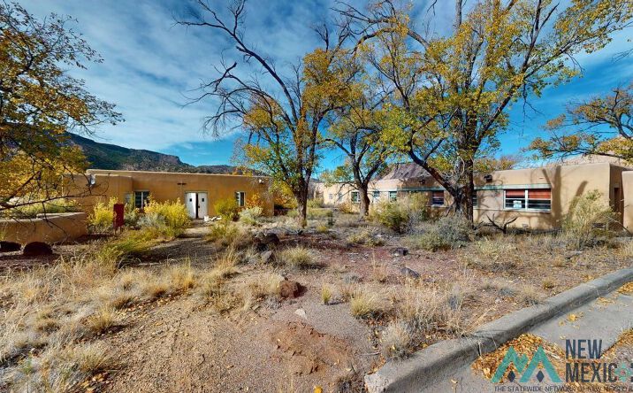 Pictures of Mixed Use property located at 7 Private Drive, Embudo, NM 87527 for sales - image #1