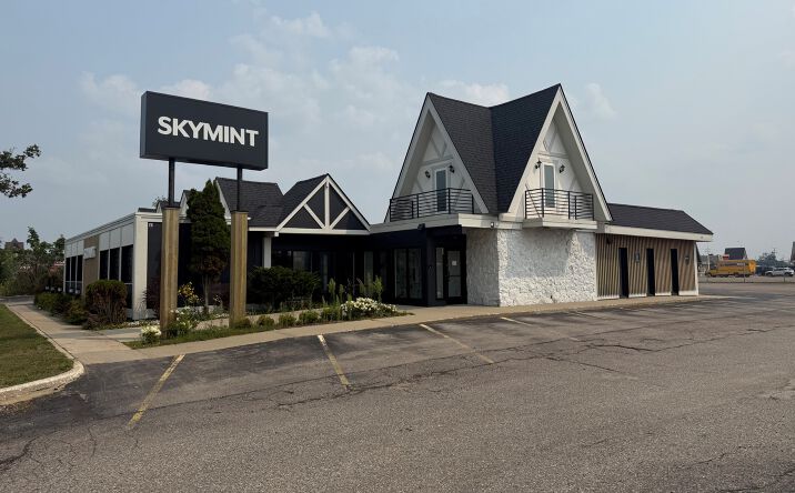 Pictures of Retail property located at 737 W Main St, Gaylord, MI 49735 for sales - image #1