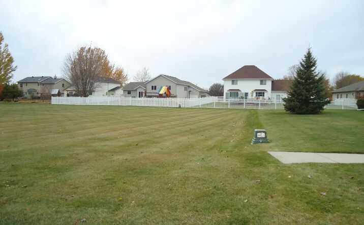 Pictures of Land property located at 4482 Riverwood Drive N, Fargo, ND 58102 for sales - image #1