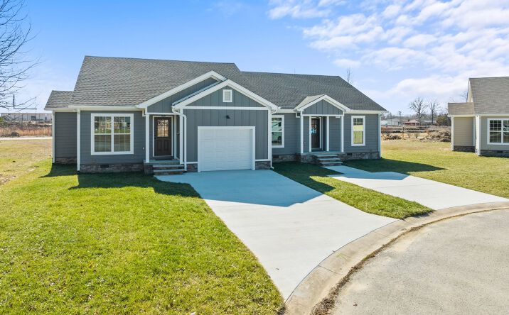 Pictures of Multifamily, Land property located at 510 Lautzenheiser Pl, Monteagle, TN 37356 for sales - image #1