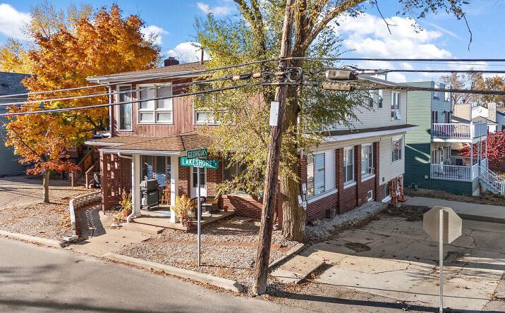 Pictures of Multifamily property located at 514 Lake Shore Drive, Michigan City, IN 46360 for sales - image #1