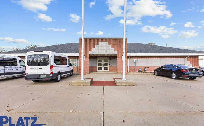 Pictures of Office, Retail, Special Purpose property located at 1036 E State St, Alliance, OH 44601 for sales - image #1