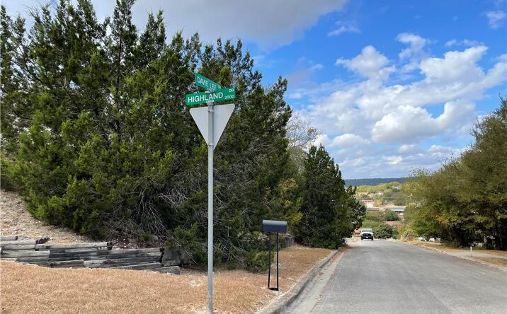 Pictures of Land property located at 2005 Highland Dr, Copperas Cove, TX 76522 for sales - image #1