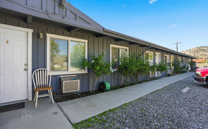 Pictures of Multifamily property located at 2100 Crestview Ave, Lake Isabella, CA 93240 for sales - image #1