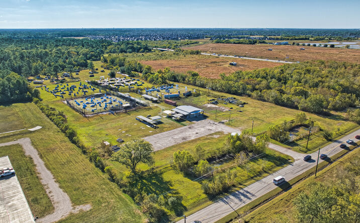 Pictures of Land property located at 14100 Beamer Rd, Houston, TX 77089 for sales - image #1