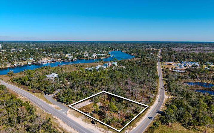Pictures of Land property located at SE Tenth St, Steinhatchee, FL 32359 for sales - image #1