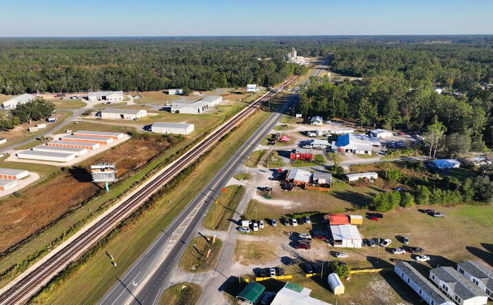 Pictures of Land property located at 10190 US-90, Live Oak, FL 32060 for sales - image #1